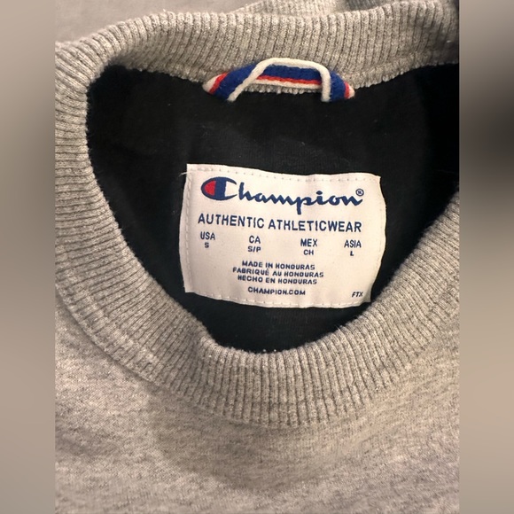 Champion sweater - Picture 3 of 3